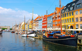 Boats harbor buildings blue sky - a harbor next free wallpaper