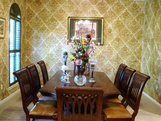 Dining table vase flowers arts - a vase of flowers free wallpaper