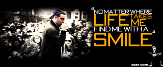 Man standing crowd people quote - life free wallpaper