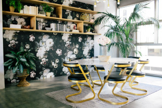 Dining room table chairs wallpaper 4 - bright studio setting free wallpaper