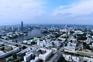 City river bridge background distant - ultra wide angle free wallpaper