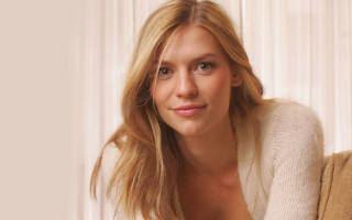 Woman long hair white sweater 2 - bettina heinenayech free wallpaper