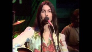 Woman long hair microphone guitar - her free wallpaper