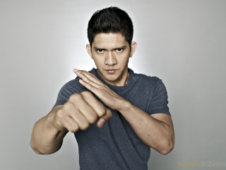 Man fist gesture hands air - abidin dino free wallpaper