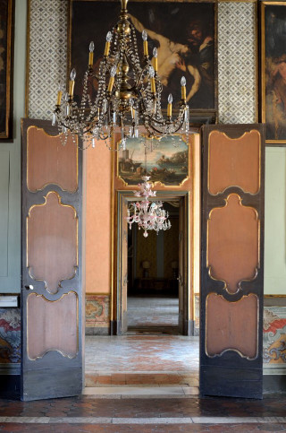 Chandelier wooden door room paintings - a wooden door free wallpaper