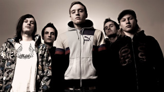 Group men wall white background 2 - andrew boog faithfull free wallpaper