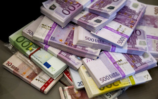 Pile of money flemish baroque - top of a table next free wallpaper