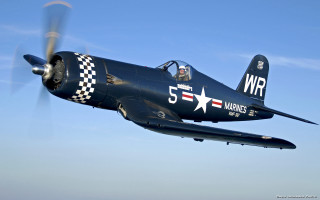 Fighter jet blue sky checkered - f 8 aperture free wallpaper
