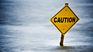 Caution sign flooded street black 2 - the middle free wallpaper