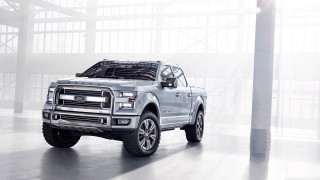 Silver truck parked building light - a silver truck free wallpaper