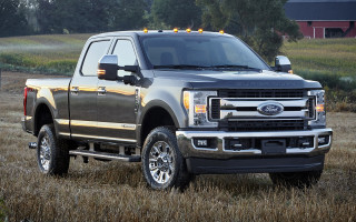 Silver truck field grass red - a silver truck free wallpaper