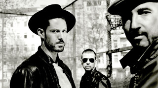 Black white photo three men 2 - bauhau free wallpaper