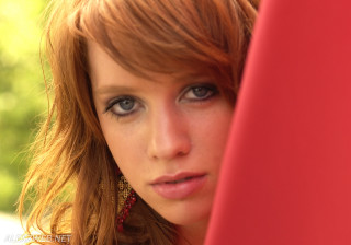 Blue eyed red haired woman - free 3d render wallpaper