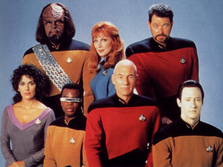 Star trek costumes group photo - a picture together in front free wallpaper