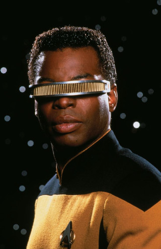 Man star trek uniform glasses - allan brooks free wallpaper