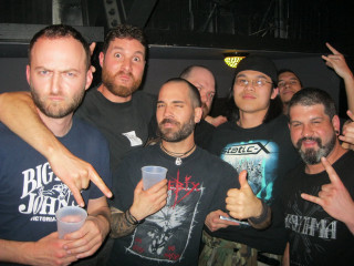 Men drinks thumbs up dark - ashcan school free wallpaper