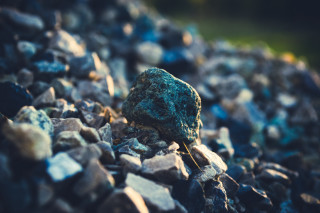Rock green substance pile sunlight - octane renderer free wallpaper