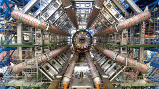 Machine room pipes man center 2 - the middle of the room free wallpaper