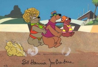 Cartoon bear cub running beach - the other hand free wallpaper