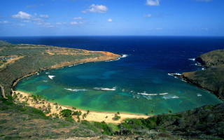 Blue ocean sandy beach cliff - sandy free wallpaper