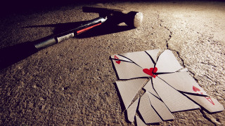 Broken paper heart paintbrush knife - it next free wallpaper