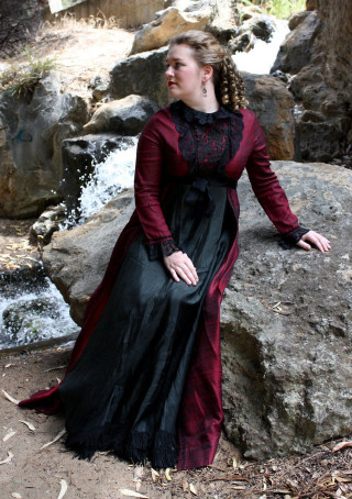 Woman long dress sitting rock - a long dress free wallpaper