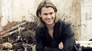 Man longhair motorcycle smiling blurry - erlund hudson free wallpaper