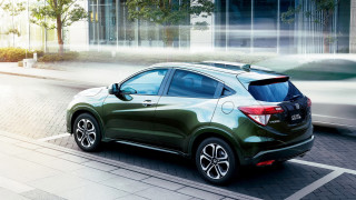 Green car parking lot building 6 - side profile free wallpaper