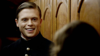 Man uniform smiling mirror room - david budd free wallpaper