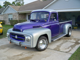 Purple silver truck house yellow - a garage free wallpaper