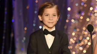 Young boy tuxedo microphone stage - everett warner free wallpaper