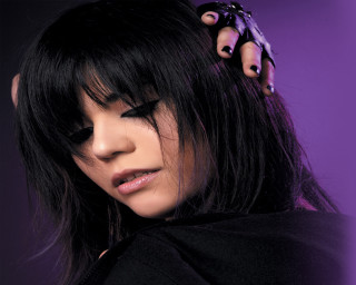 Woman black hair scissors serious - araceli gilbert free wallpaper