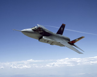 Fighter jet blue sky contrail - f 8 aperture free wallpaper