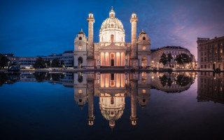 Large building dome clock tower 6 - a reflection free wallpaper