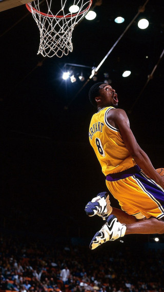 Basketball player jumping dunk game 7 - a basketball player free wallpaper