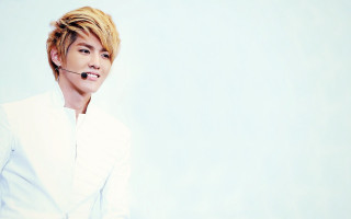 Man headset smiling white shirt - a photocopy free wallpaper