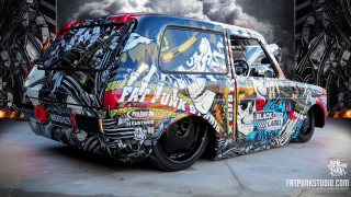 Graffiti van cement floor wall - a van free wallpaper