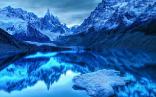 Mountain lake snow night blue - covered mountain free wallpaper