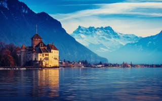 Castle lake mountains blue sky 4 - a castle free wallpaper