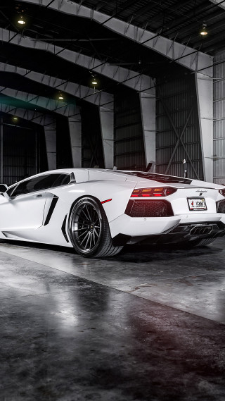 White sports car garage black 3 - rim free wallpaper