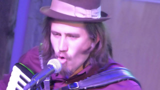 Man hat microphone stand keyboard - impressionist free wallpaper