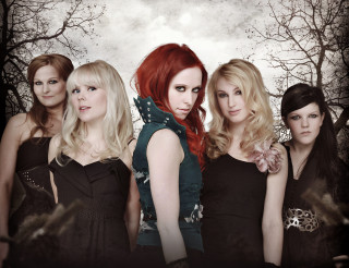 Women group tree sky clouds - full free wallpaper for desktop