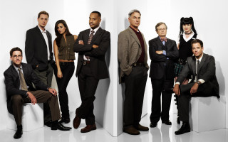Group men crossed arms suits - david brewster free wallpaper