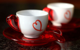 Cups hearts red saucer red - alison kinnaird free wallpaper