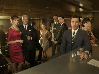Group bar suit tie red - modernism free wallpaper