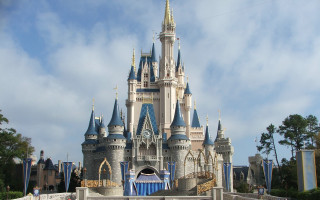 Castle blue roof blue sky - pixar and disney animation free wallpaper
