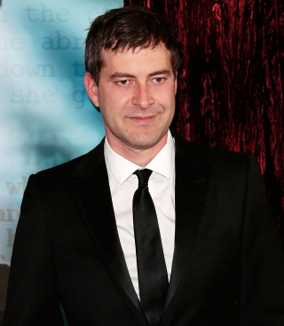 Man suit tie party event - peter konig free wallpaper