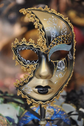 Gold black mask design nose - a black nose free wallpaper