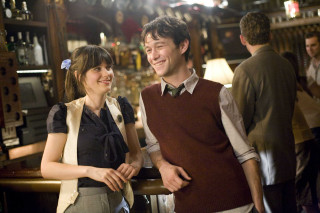 Man woman bar smiling camera - movie still free wallpaper