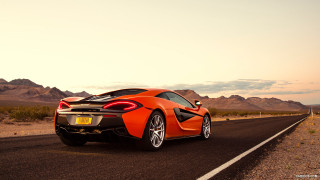 Sports car desert road mountains - nice free wallpaper